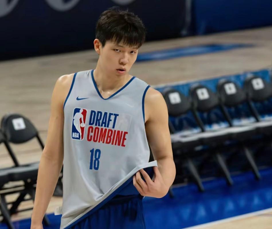 篮网总经理亲赴洛杉矶观看杨瀚森Pro Day试训