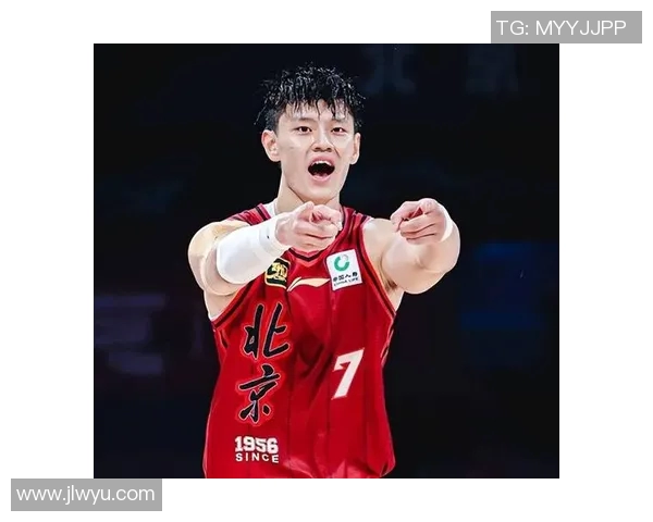 CBA官宣曾凡博正式完成注册，与北京队续约B类合同